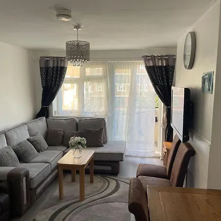 Lovely Comfortable Home Near Canarywhaflondoncity